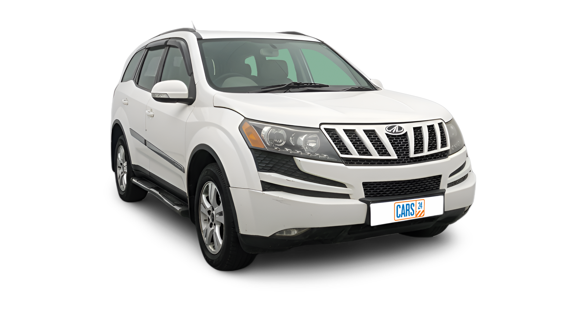 Mahindra XUV500-img